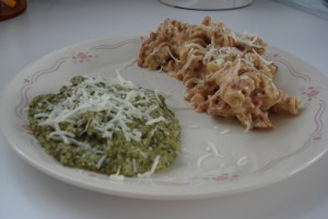 Creamed Spinach & Oven-dried Tomato Mac & Cheese