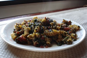 Pasta with Spinach and Tomato